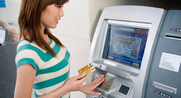 Touch Monitor And Panel PCs Used In Self-service Terminal Payment Kiosk